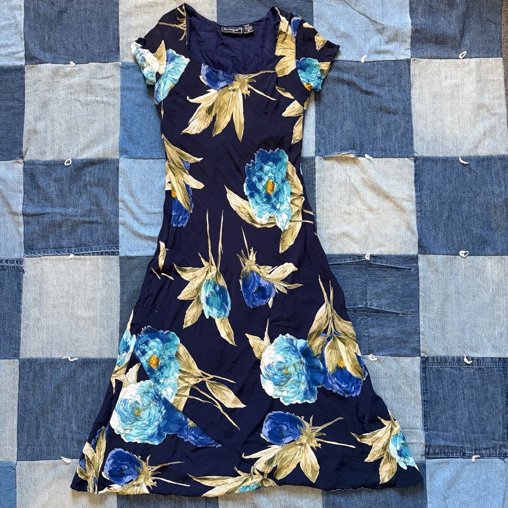 vintage nostalgia floral midi dress 90s navy blue & green fits size S